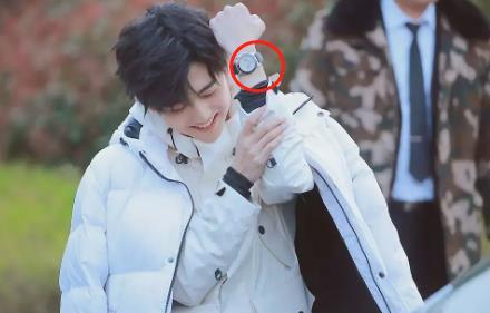 焉栩嘉家庭背景